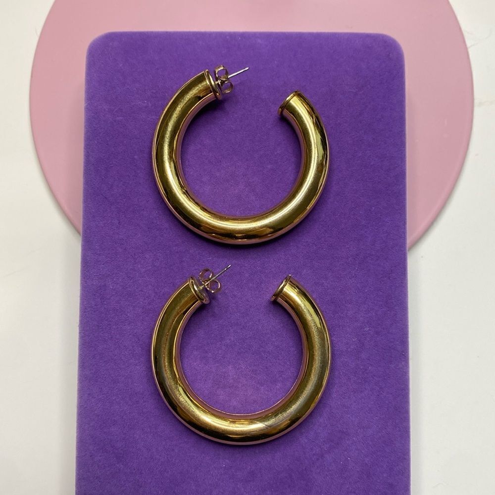 💛 Gold Tone Big Chunky Hoop Earrings